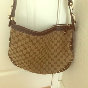 100% authentic Gucci cross body bag